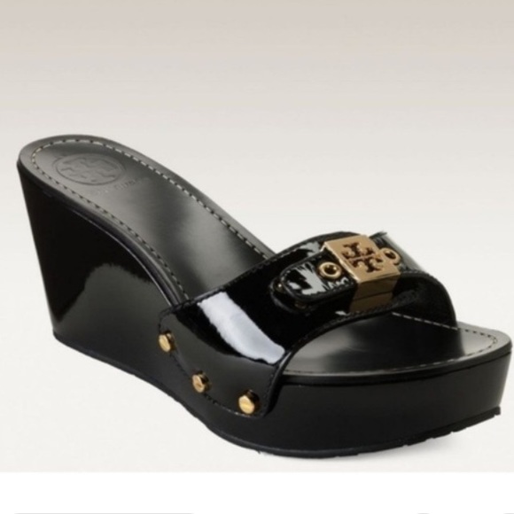 tory burch black leather sandals